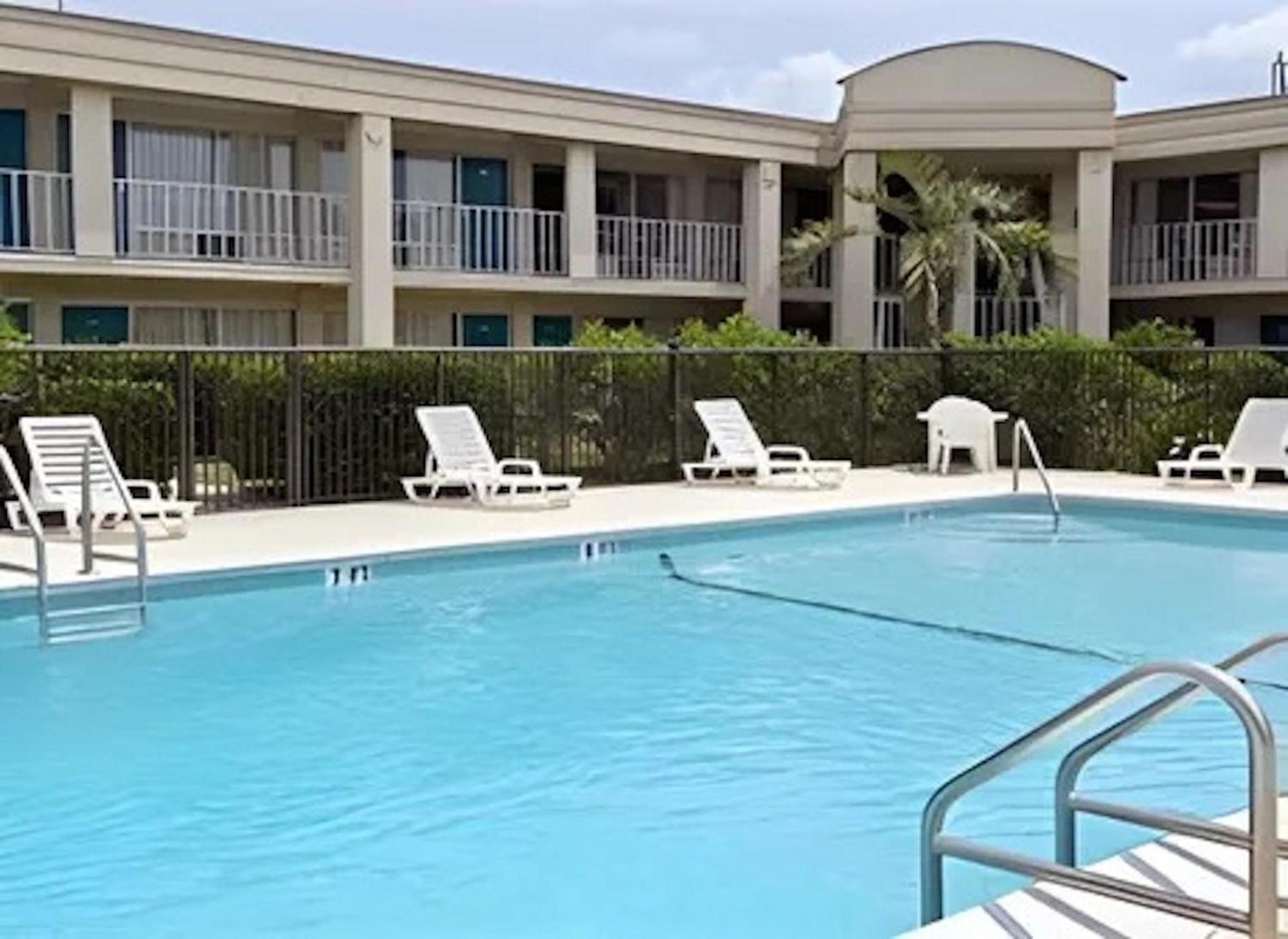 Where to Stay Near Tuscawilla Park: 9 Exceptional Ocala Hotels