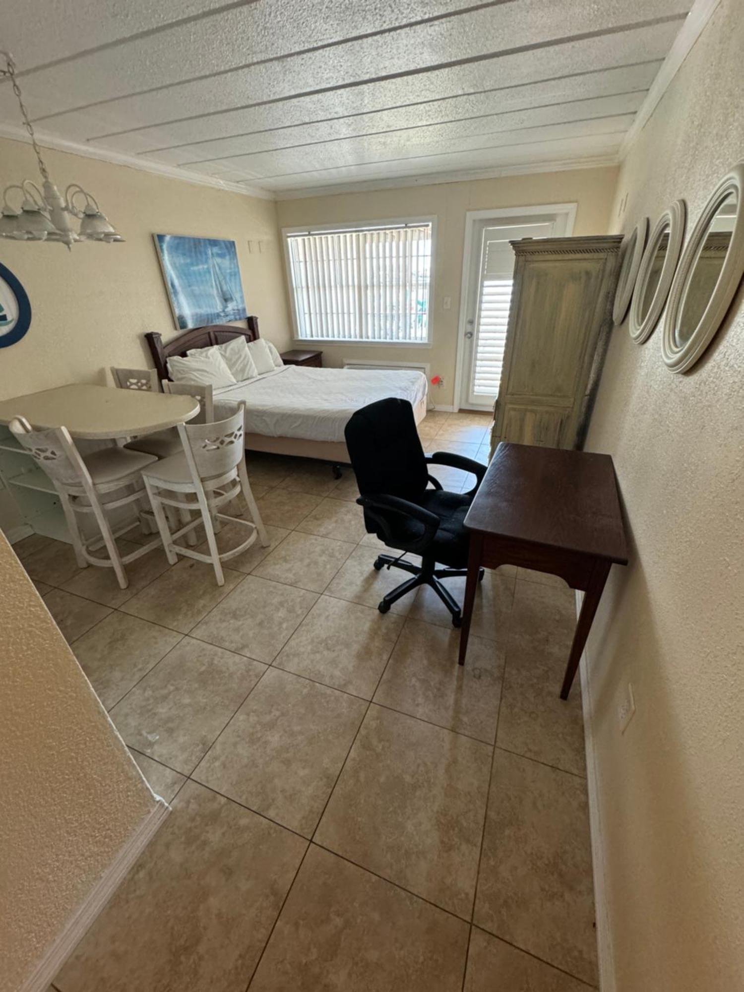 Staying Near Emerald Coast Convention Center: 7 Budget Hotels Compared