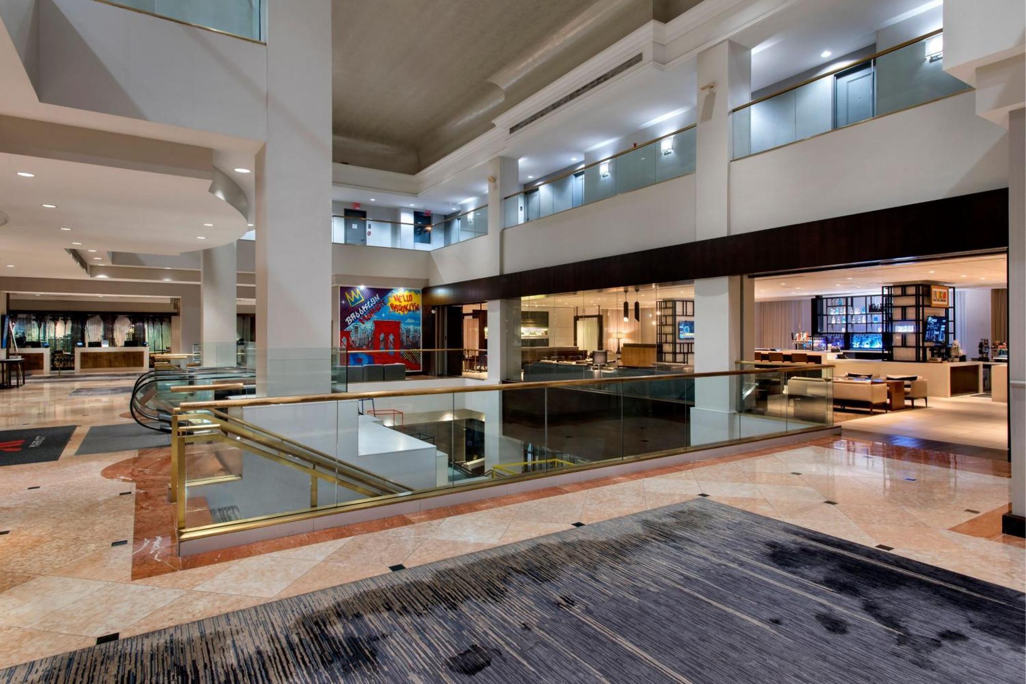 4 Smart 4-Star Hotels Near Brooklyn Bridge Worth Booking