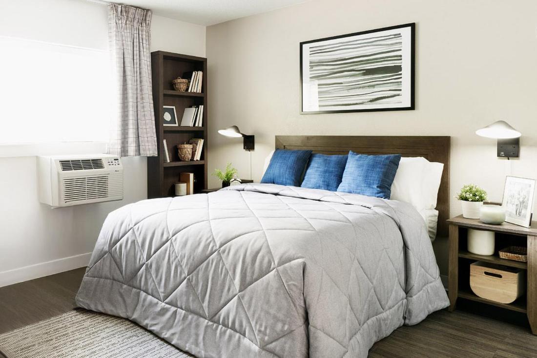 5 Airport Hotels Near Lynnview Shopping Center That Stand Out