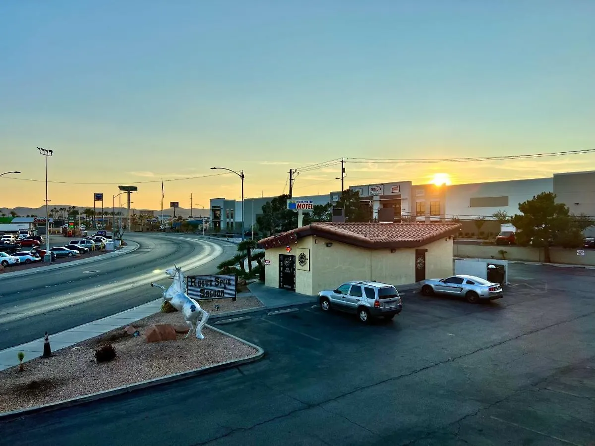 8 Airport Hotels Close to Lake of Dreams Las Vegas