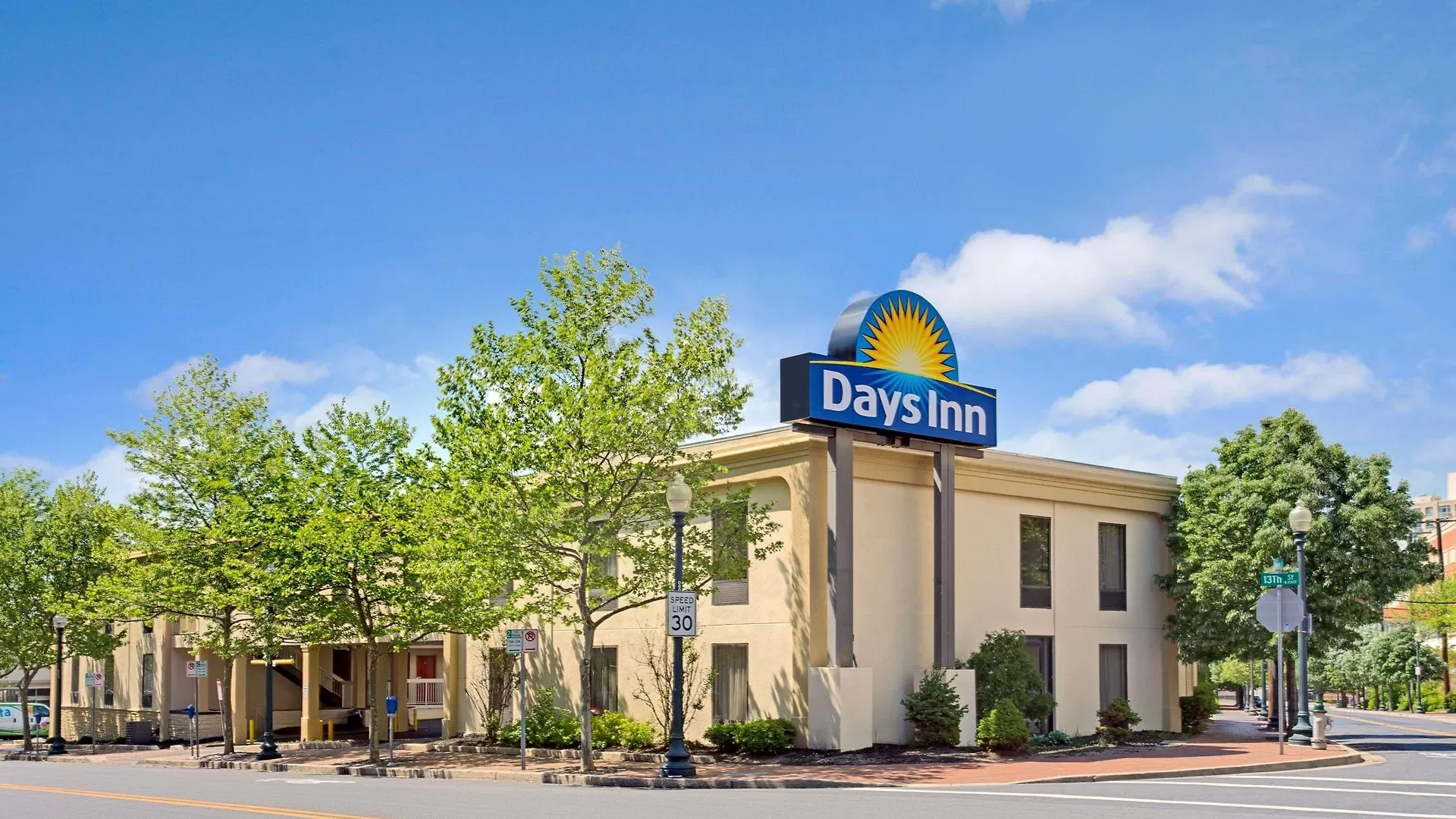 Where to Stay Near the National Shrine: 4 Budget Hotels