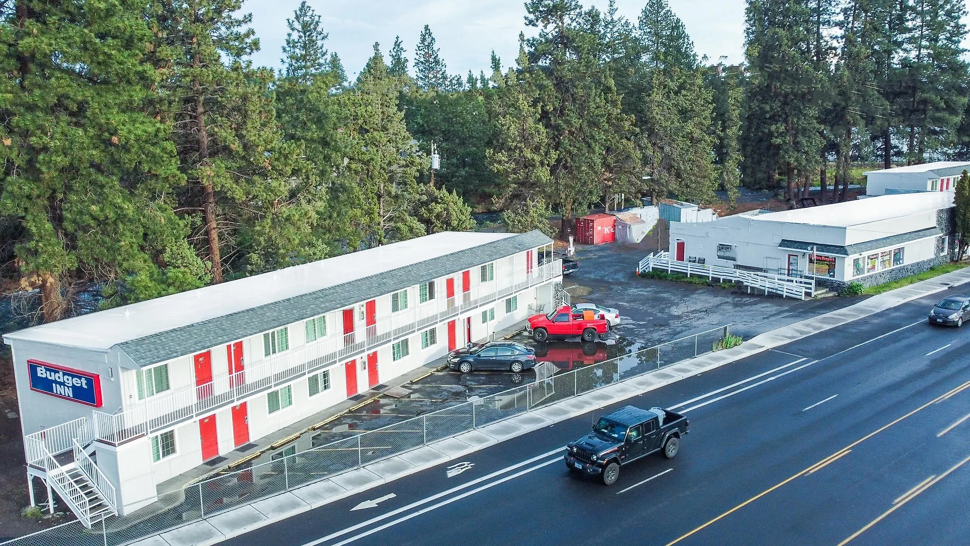 5 Affordable 2-Star Hotels Close to University Center Bend