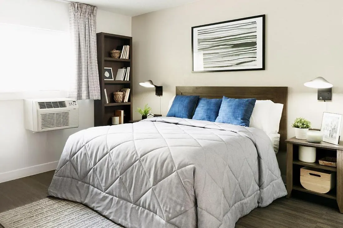 5 Airport Hotels Near Lynnview Shopping Center That Stand Out