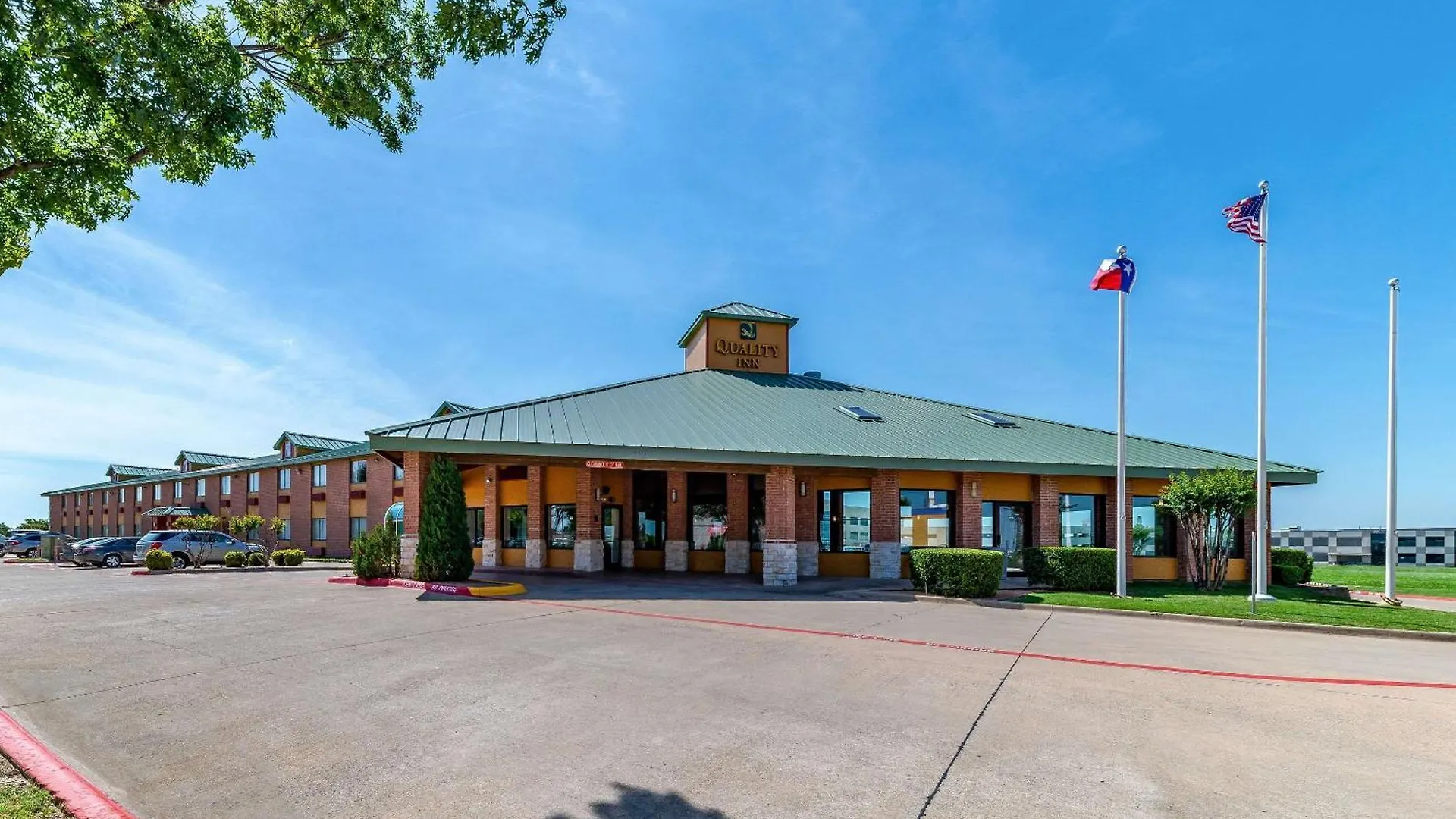 4 Inn Hotels in Dallas-Fort Worth for Every Type of Trip