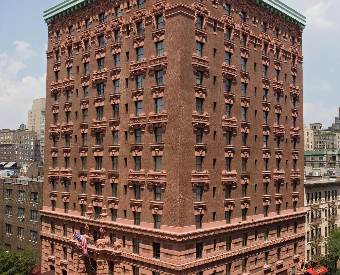 American Museum of Natural History Business Hotels: Transit Guide
