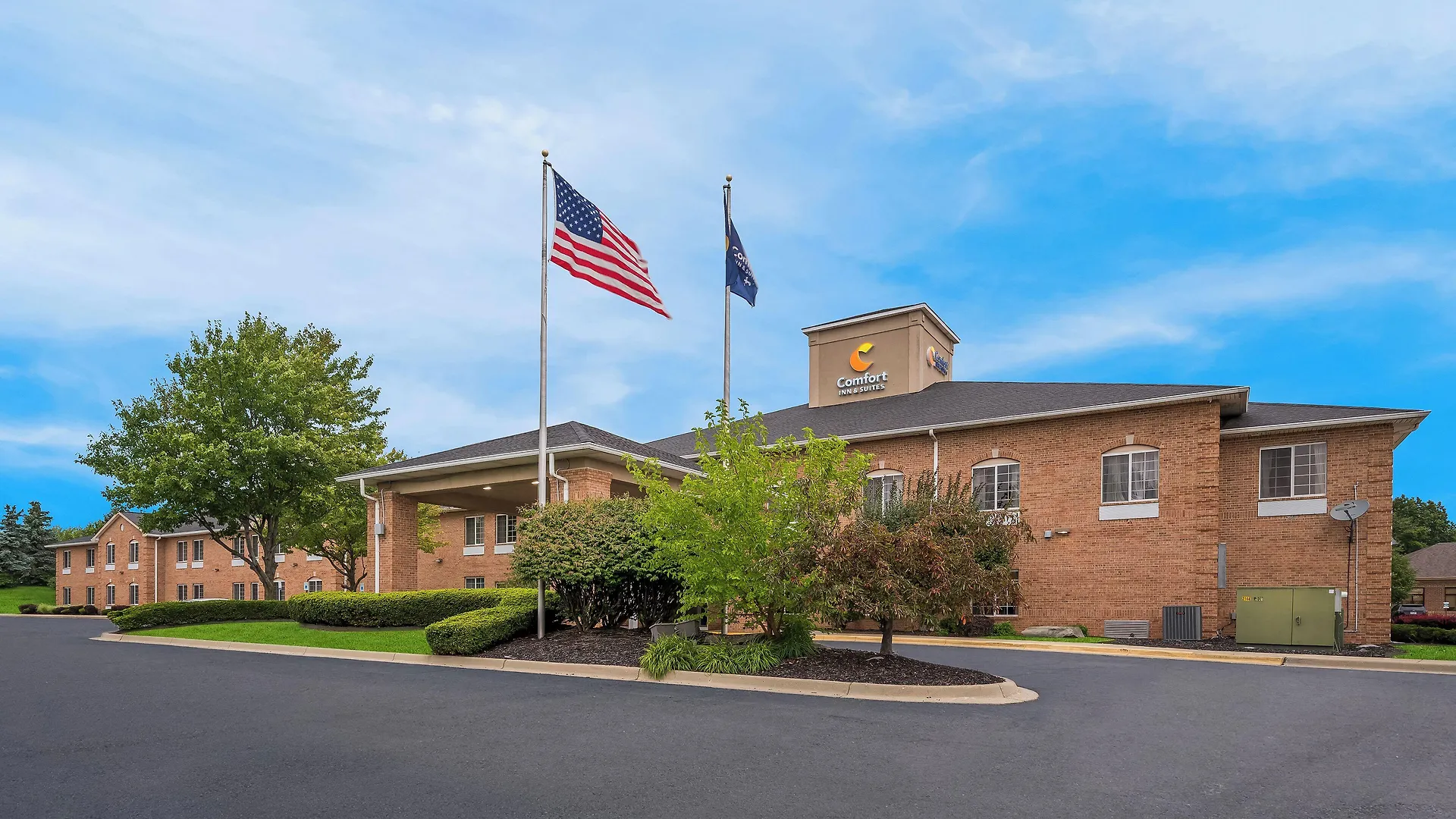 Michigan Comfort Inn Hotels: A Collector's Trail Across the State